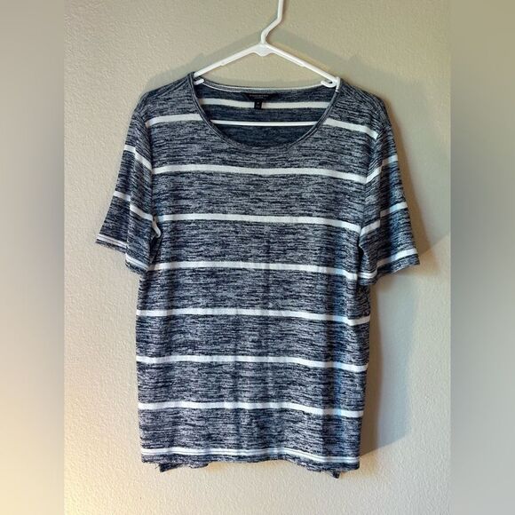 EUC - Banana Republic “Luxespun” Cotton Hi-Low Striped Tee - Size Medium - Picture 1 of 7
